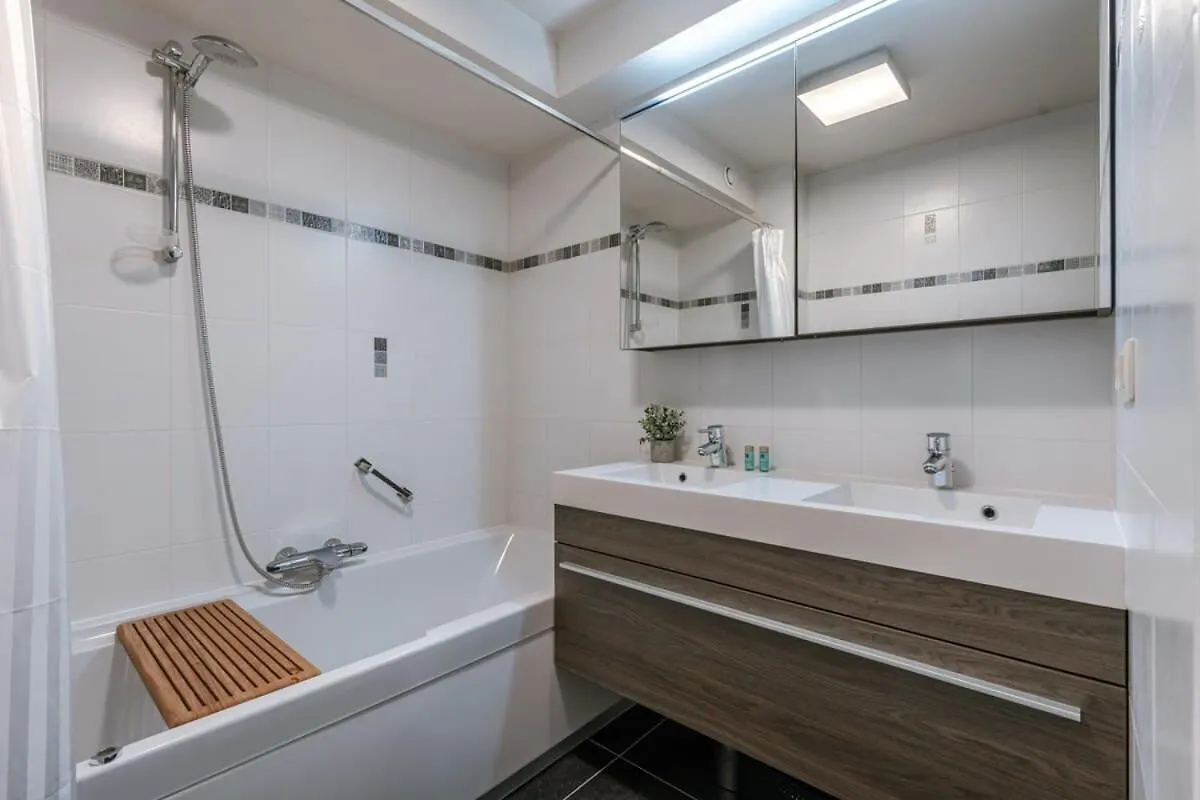 Huswell - Bright Apartment With Parking Near The Beach Bredene