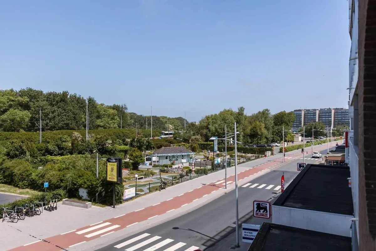Huswell - Bright Apartment With Parking Near The Beach Bredene